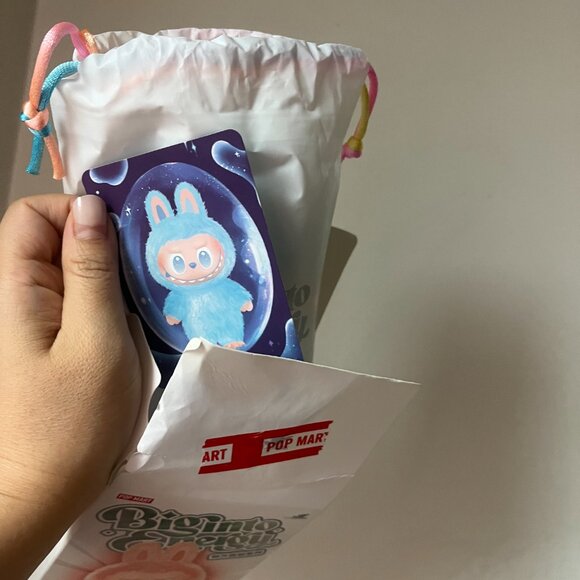 Authentic Labubu HOPE Big into Energy - Picture 3 of 4